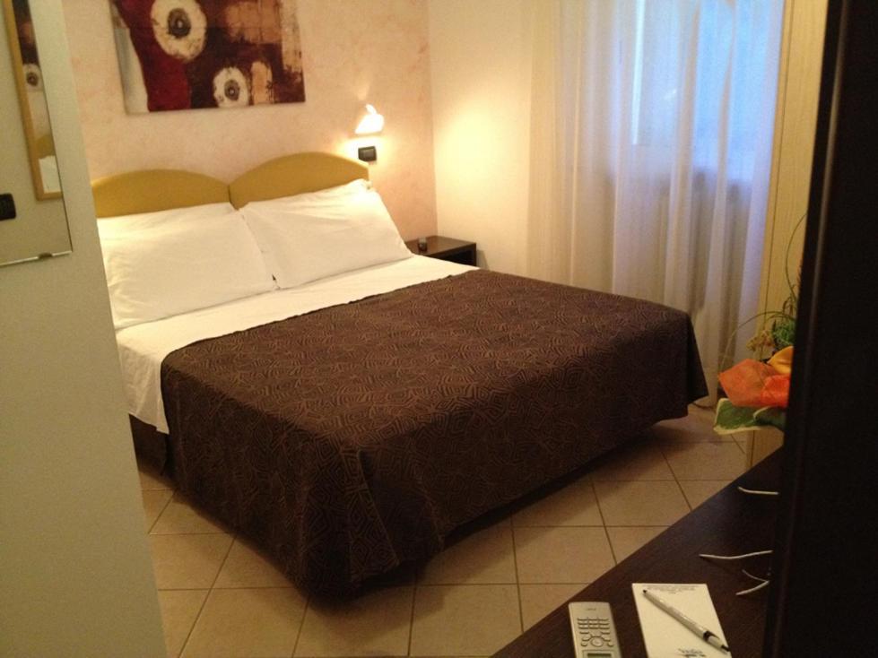 Hotel Numi & Medusa Cesenatico Rum bild